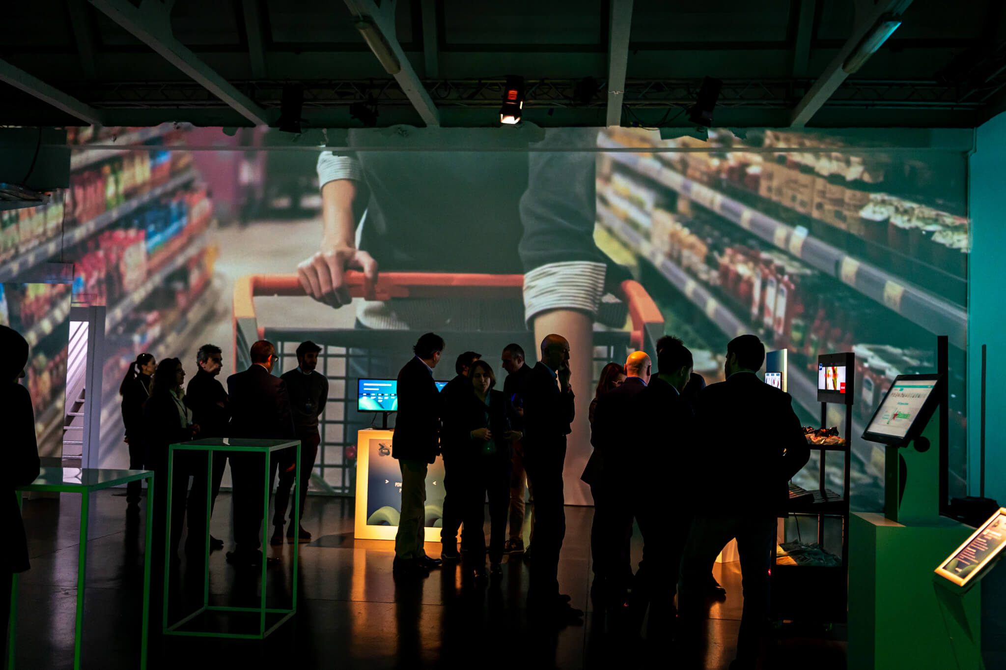 RETEX Iconic World: l’evento lancio che diventa una mostra d’arte!